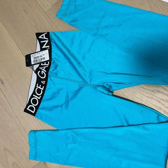 Dolce and Gabbana set - Picture 10 of 11